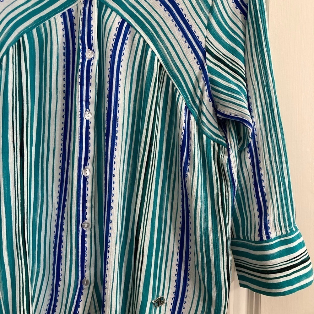Adrienne Vitadini teal, blue & white striped 3/4 sleeve button up blouse - Picture 4 of 5